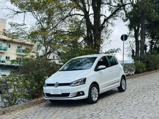 Carro Volkswagen Fox 2019 1.6 MSI Connect I-Motion (Flex)