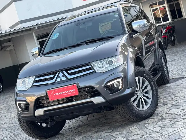 Carro Mitsubishi Pajero 2018 3.2 DI-D HPE 4WD (Aut)