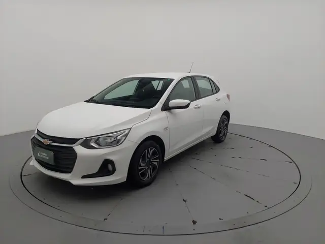 Carro Chevrolet Onix Plus 2024 LT 1.0