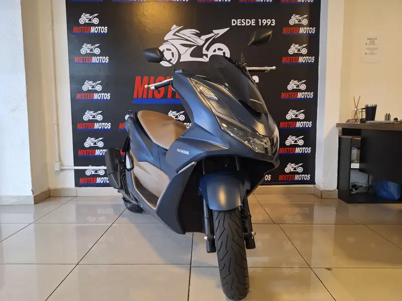 Honda PCX 160 DLX ABS