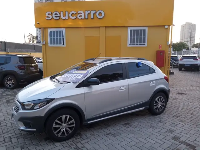 Carro Chevrolet Onix 2018 1.4 Activ SPE/4 (Aut)