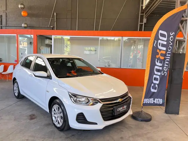 Carro Chevrolet Onix 2023 1.0
