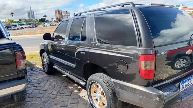 Carro Chevrolet Blazer 2002 DLX Executive 4x2 4.3 SFi V6 (nova série) (Aut)