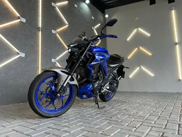 Carro Yamaha MT-03 2021 ABS