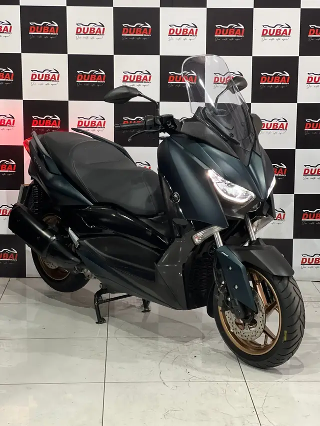 Carro Yamaha XMax 2023 ABS