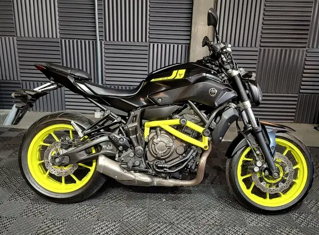 Moto Yamaha MT-07 2018 ABS
