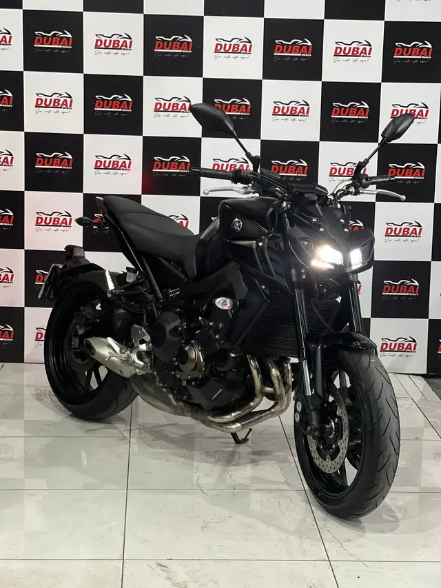 Carro Yamaha MT-09  2025 ABS