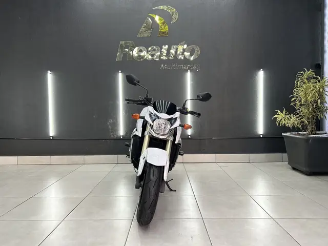 Carro Suzuki GSR 750 2015 GSR 750A