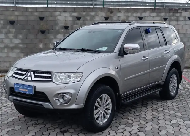 Carro Mitsubishi Pajero 2016 3.2 DI-D HPE 4WD (Aut)