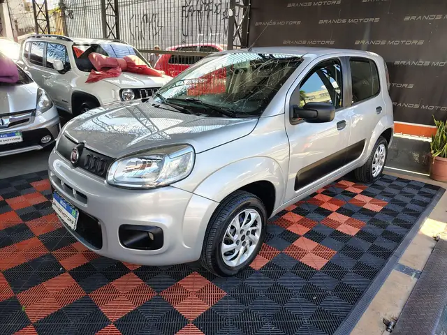 Carro Fiat Uno 2016 Attractive 1.0 (Flex) 4p