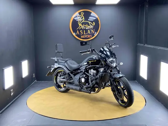 Carro Kawasaki Vulcan 2023 S 650
