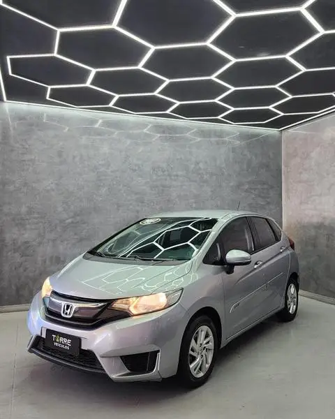 Carro Honda Fit 2017 1.5 16v LX CVT (Flex)