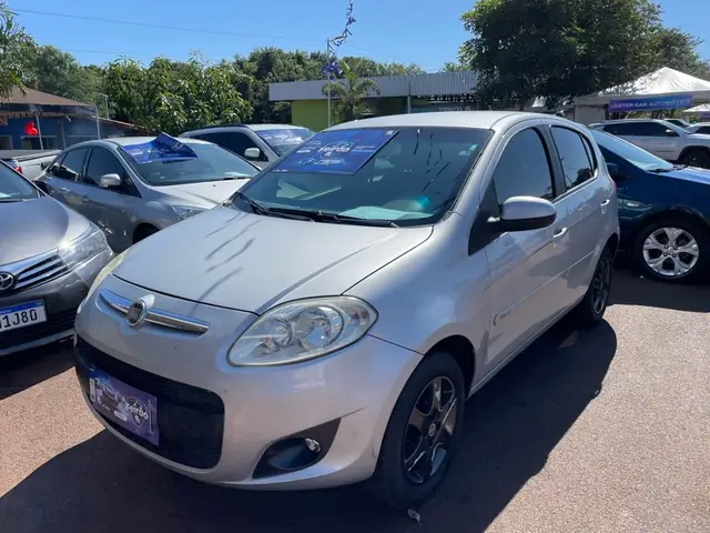 Carro Fiat Palio 2013 Attractive 1.0 Evo (Flex)