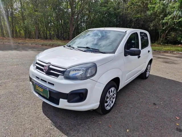 Carro Fiat Uno 2019 Attractive 1.0 8V (Flex) 4p