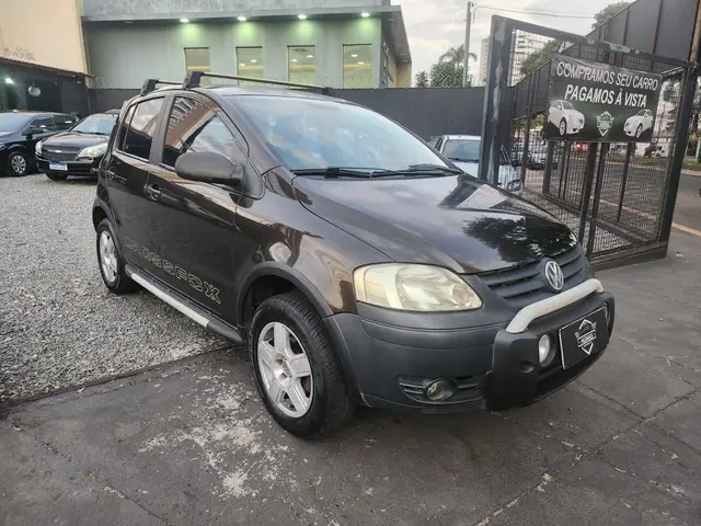 Carro Volkswagen CrossFox 2006 1.6 (Flex)