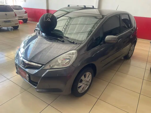 Carro Honda Fit 2014 LX 1.4 (flex)