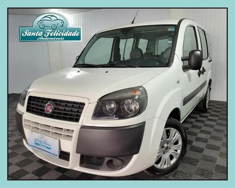 Fiat Doblò Essence 1.8 16V (Flex)