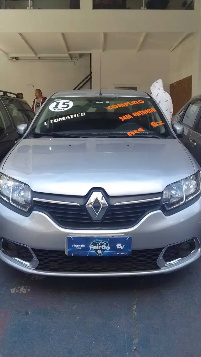 Carro Renault Logan 2015 Dynamique 1.6 8V