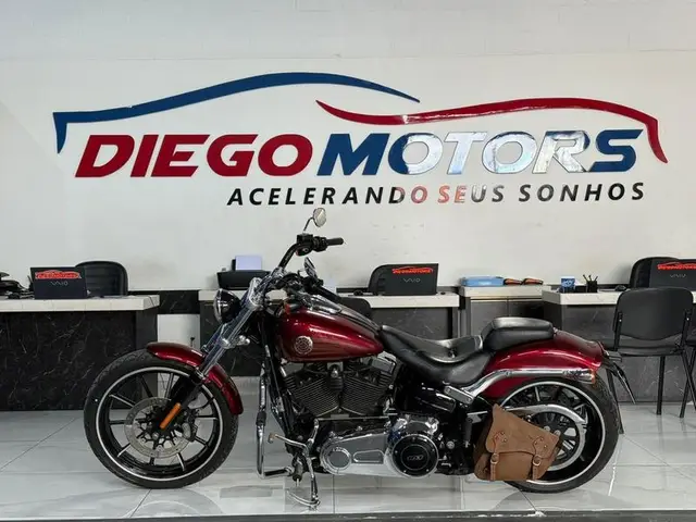 Carro Harley-Davidson Softail 2016 Breakout
