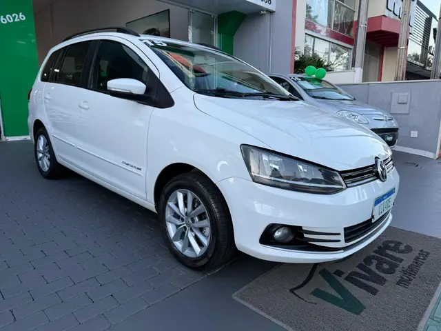 Carro Volkswagen SpaceFox 2015 1.6 VHT Comfortline I-Motion (Flex)