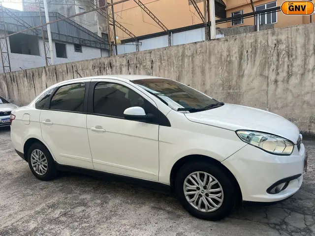 Carro Fiat Grand Siena 2015 Evo Attractive 1.4 8V (Flex)