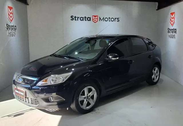 Carro Ford Focus Hatch 2012 2.0 16V Flex