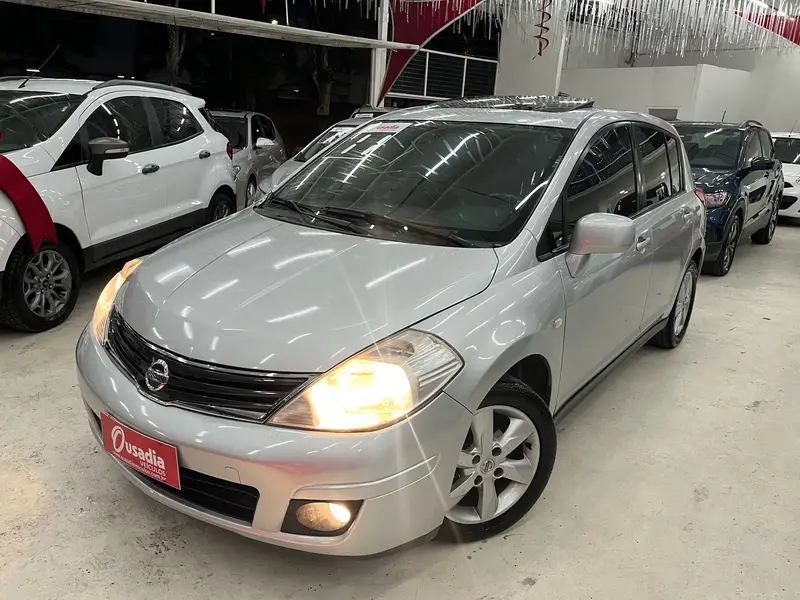 Nissan SL 1.8 (flex) (aut)