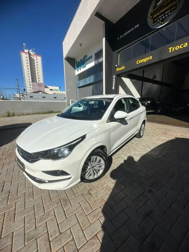 Carro Fiat Cronos 2023 Drive 1.3 (Flex) AT