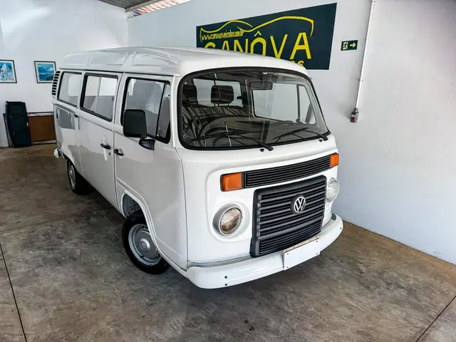 Carro Volkswagen Kombi 2011 Standard 1.4 (Flex)