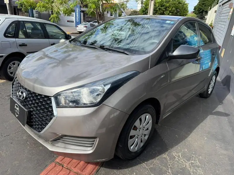 Hyundai 1.0 Unique (Flex)