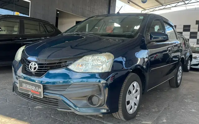 Carro Toyota Etios 2017 X 1.3 (Flex)