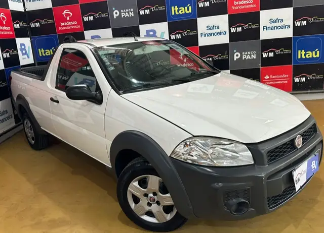 Carro Fiat Strada 2014 Working 1.4 (Flex)