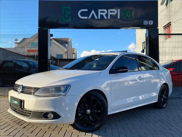 Carro Volkswagen Jetta 2012 2.0 Comfortline Tiptronic (Flex)