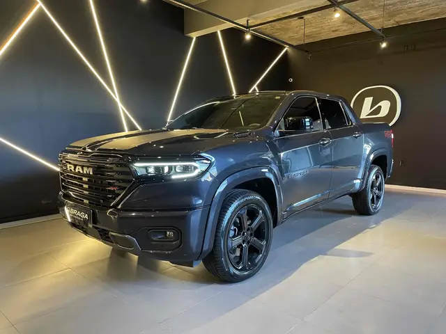 Carro RAM Rampage 2024 R/T 2.0 Turbo