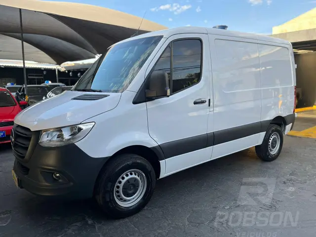 Carro Mercedes-Benz Sprinter 2025 417 VAN L.T.A. 10L Diesel (E6)