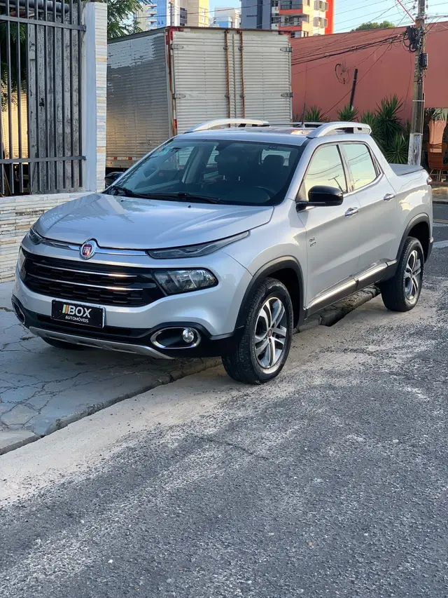 Carro Fiat Toro 2018 Volcano 2.0 diesel AT9 4x4