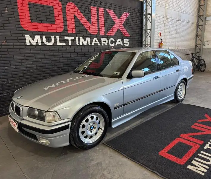 BMW 323i 323i 2.5 24V Confort