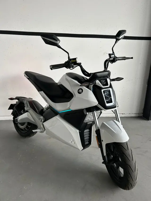 Carro Aima Solo 2025 Solo