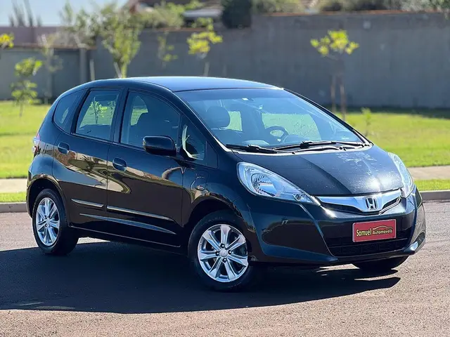 Carro Honda Fit 2014 EX/ S 1.5/ EX 1.5 Flex (Mec.)