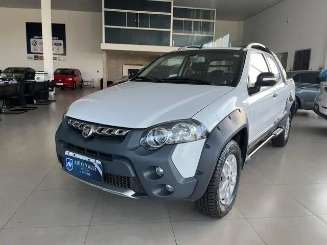 Carro Fiat Strada 2013 Adventure 1.8 16V Dualogic (Flex) (Cabine Dupla)