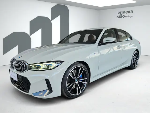 Carro BMW 320i 2023 M Sport 2.0 Turbo (Aut.)