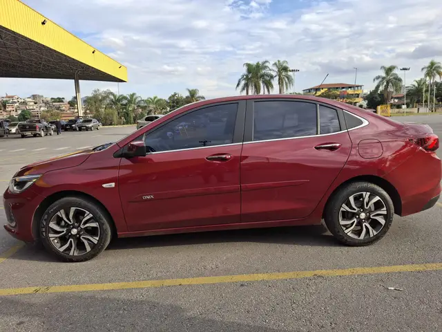 Carro Chevrolet Onix Plus 2023 Premier 1.0 Turbo (Aut.)