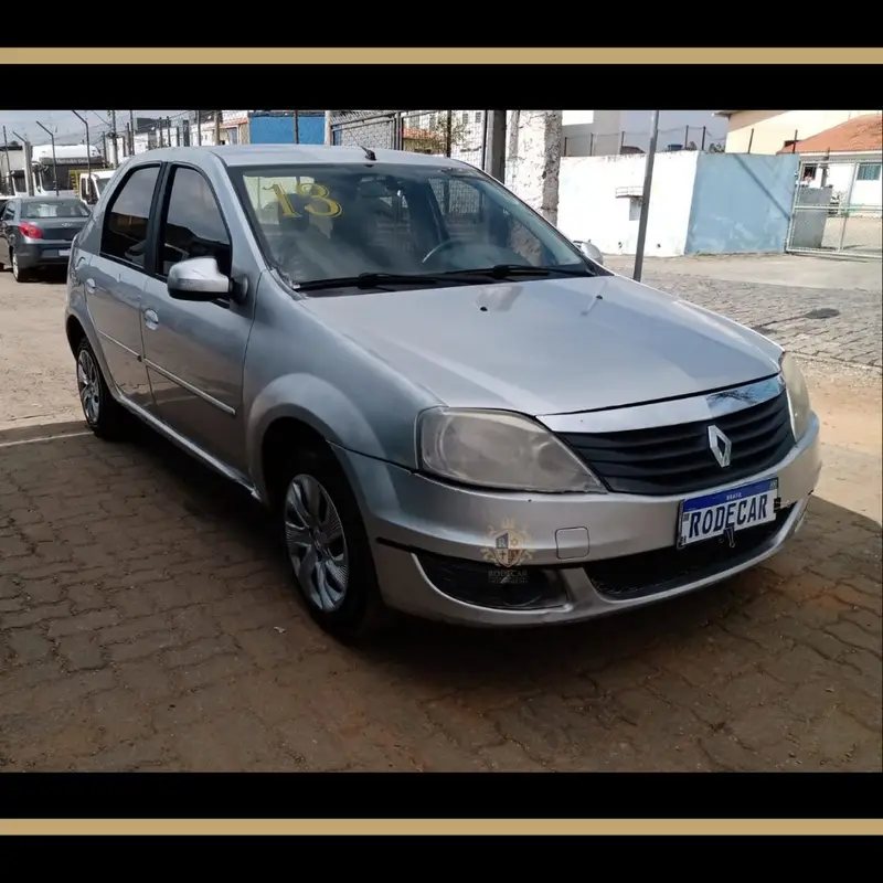 Renault Logan Expression 1.0 16V (flex)