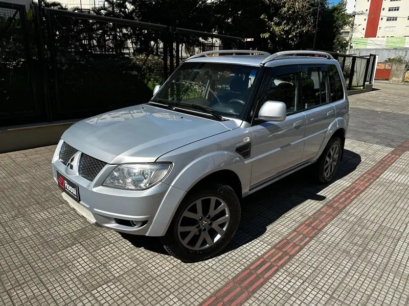 Mitsubishi Pajero TR4 2.0 16V 4x2 (Flex) (Aut)
