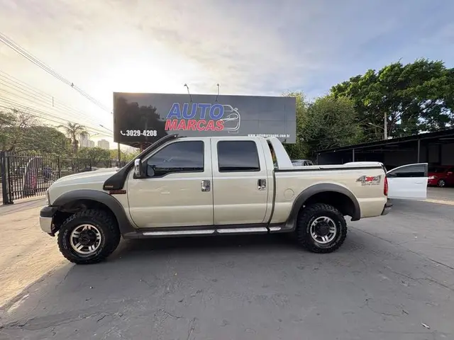 Carro Ford F-250 2010 Tropicampo CD 3.9 TB Diesel