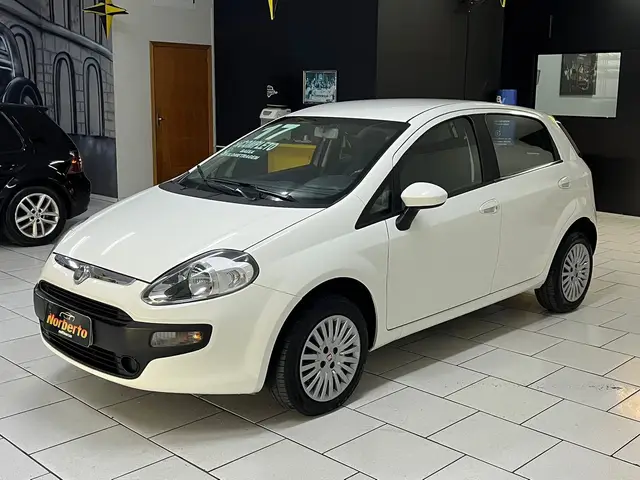 Carro Fiat Punto 2017 Attractive 1.4 (Flex)
