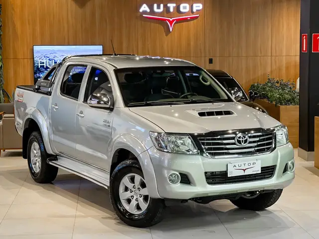 Carro Toyota Hilux Cabine Dupla 2013 Hilux 3.0 TDI 4x4 CD SRV