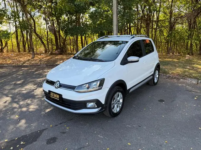 Carro Volkswagen CrossFox 2017 1.6 16v MSI (Flex)