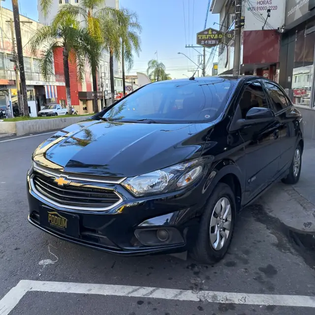 Carro Chevrolet Onix 2018 1.4 LT SPE/4