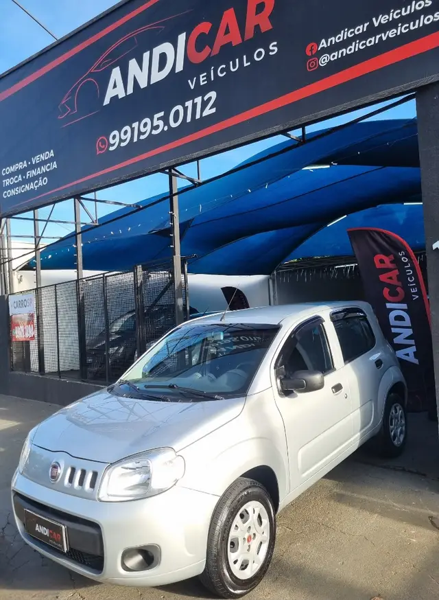 Carro Fiat Uno 2014 Vivace College 1.0 8V (Flex) 4p